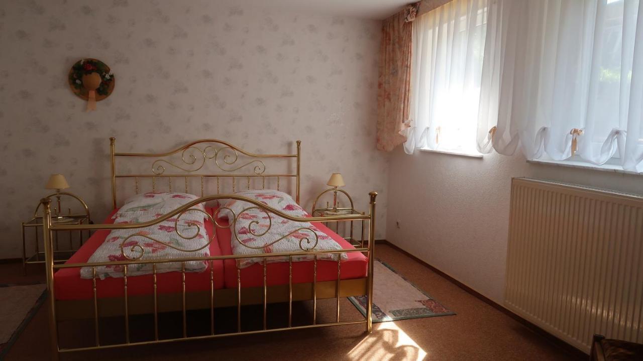 Ferienwohnung Walter - Фридрихрода Екстериор снимка